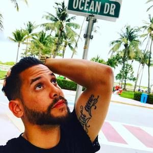 Meet your Posher, Fernando